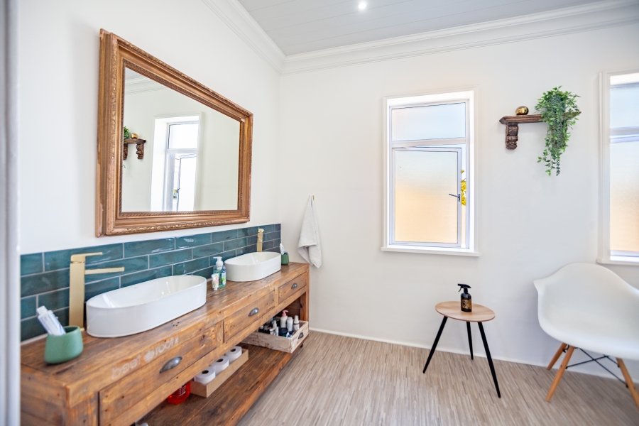 5 Bedroom Property for Sale in Milnerton Central Western Cape